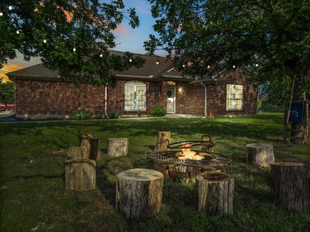 4037 Old Dallas Road, Elm Mott, TX 76640