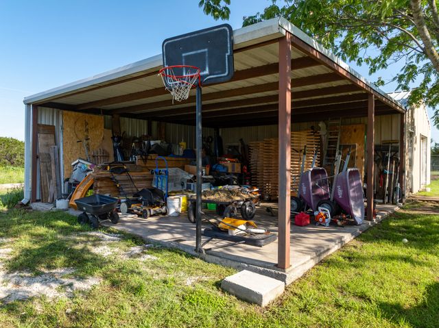 4037 Old Dallas Road, Elm Mott, TX 76640