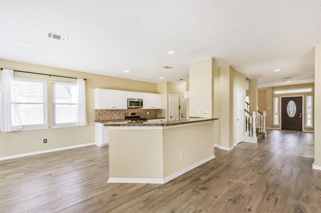 1812 Oak Cluster Circle, Pearland, TX 77581