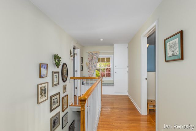 1646 Laurel Avenue SE, Grand Rapids, MI 49506