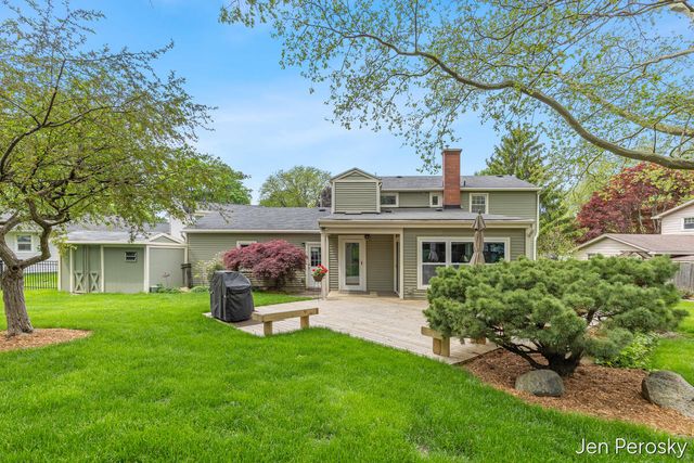 1646 Laurel Avenue SE, Grand Rapids, MI 49506