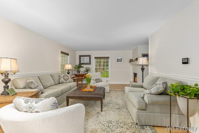 1646 Laurel Avenue SE, Grand Rapids, MI 49506