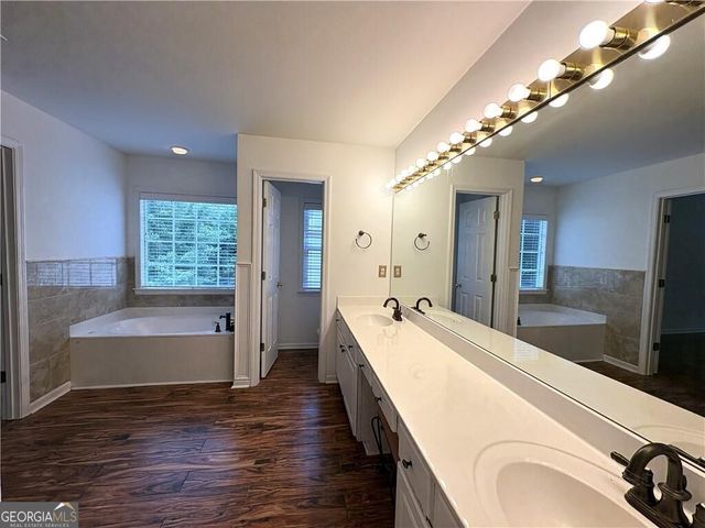 195 Gaines Oak Way, Suwanee, GA 30024