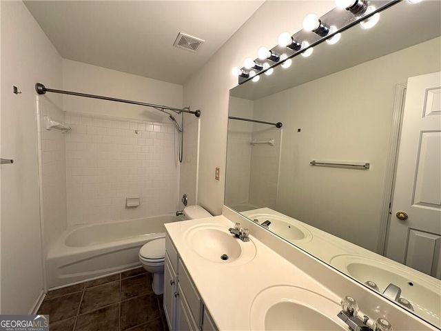 195 Gaines Oak Way, Suwanee, GA 30024