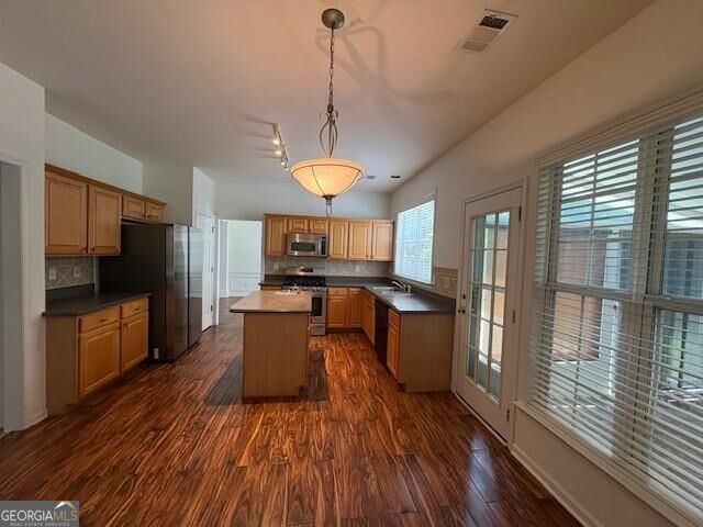 195 Gaines Oak Way, Suwanee, GA 30024