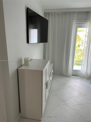 1333 E Hallandale Beach Boulevard 423, Hallandale Beach, FL 33009