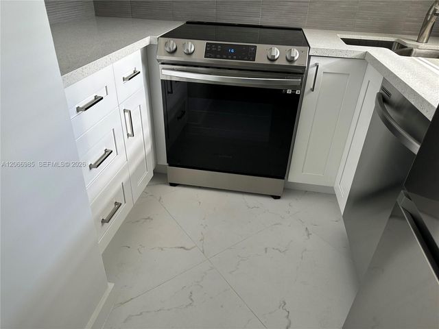 1333 E Hallandale Beach Boulevard 423, Hallandale Beach, FL 33009