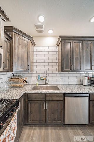 2835 Elmwood, Idaho Falls, ID 83402