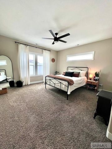 2835 Elmwood, Idaho Falls, ID 83402