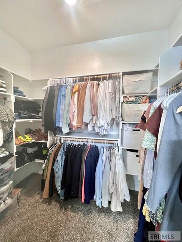 2835 Elmwood, Idaho Falls, ID 83402