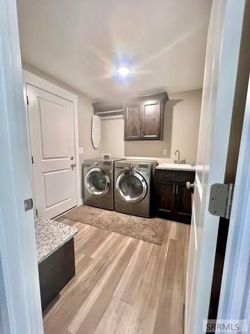 2835 Elmwood, Idaho Falls, ID 83402