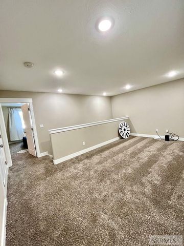 2835 Elmwood, Idaho Falls, ID 83402