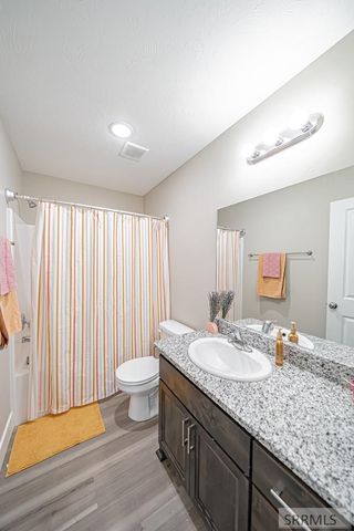 2835 Elmwood, Idaho Falls, ID 83402