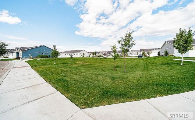 2835 Elmwood, Idaho Falls, ID 83402