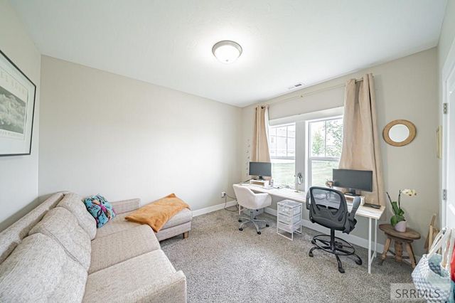 2835 Elmwood, Idaho Falls, ID 83402