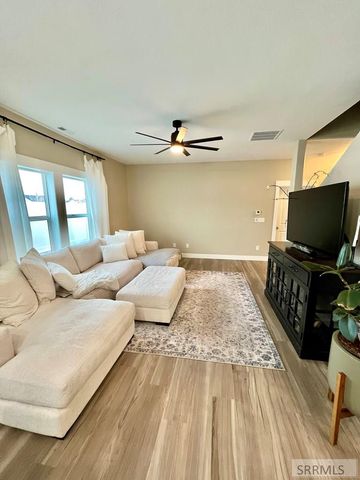 2835 Elmwood, Idaho Falls, ID 83402