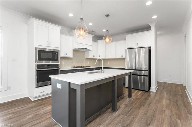 5148 Whaitley Lane, Greensboro, NC 27407
