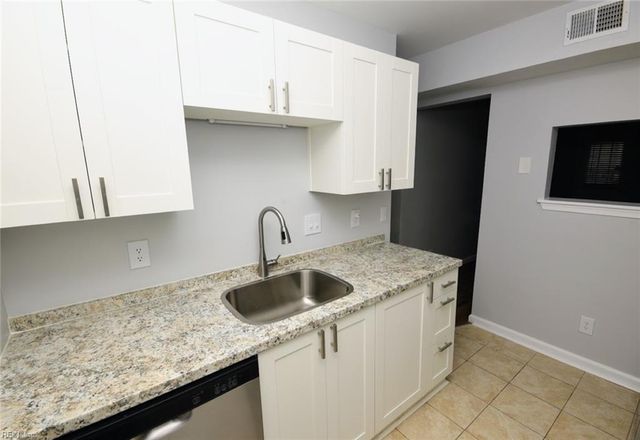 1413 Olivewood CT, Virginia Beach, VA 23462