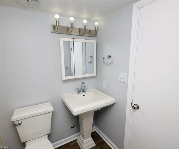 1413 Olivewood CT, Virginia Beach, VA 23462