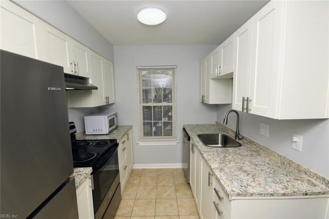 1413 Olivewood CT, Virginia Beach, VA 23462