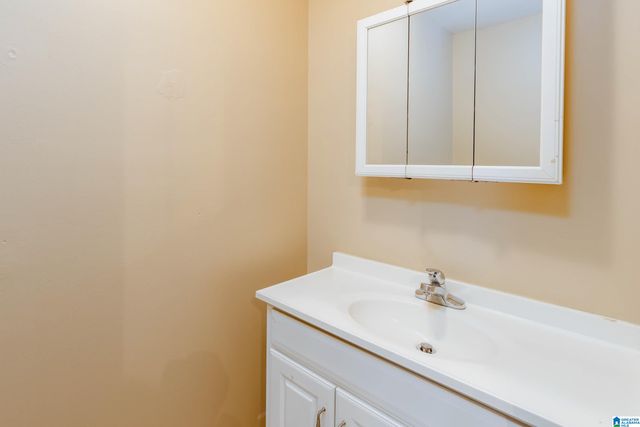627 BLANTON LANE, Birmingham, AL 35214
