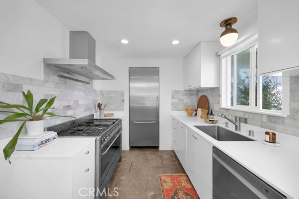 Image 3 of property listing at 149 Avenida Sierra, San Clemente, CA 92672