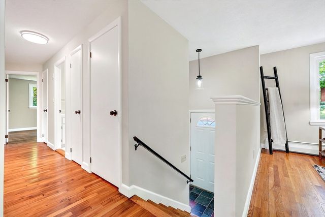 11 Appletree Lane, Bedford, MA 01730