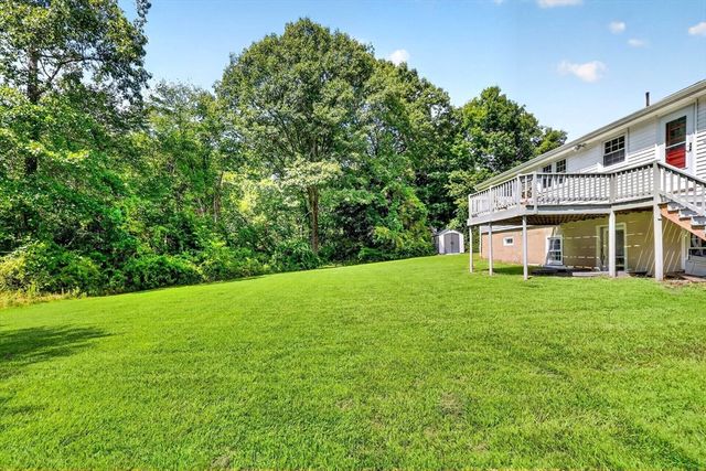 11 Appletree Lane, Bedford, MA 01730