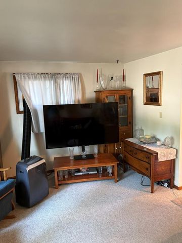 1025 EVANS STREET, Neenah, WI 54956