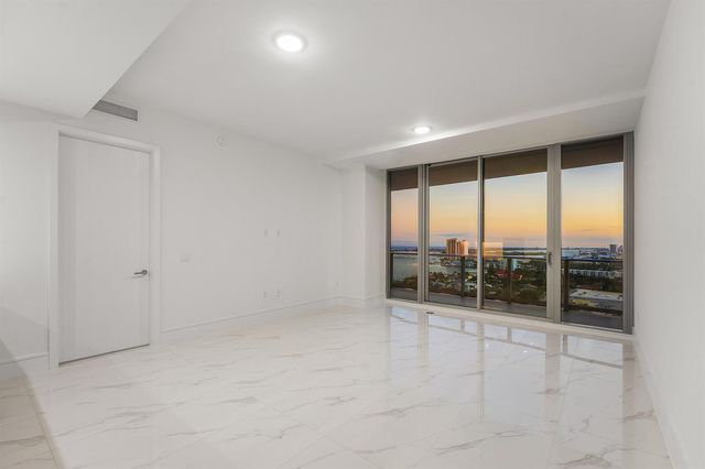 220 Lake Shore Drive 1911, Lake Park, FL 33403