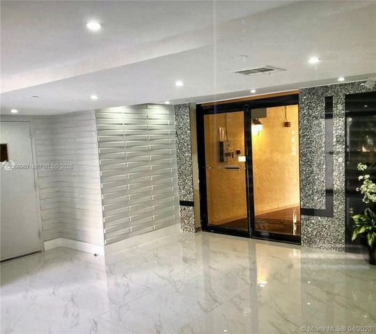 16919 N Bay Road 620, Sunny Isles Beach, FL 33160