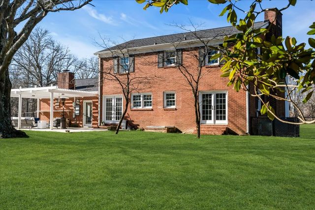 251 Miller Rd, Hillsboro, TN 37342