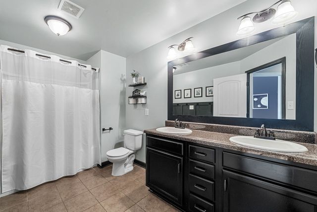 3321 Wiser Dr, Clarksville, TN 37042