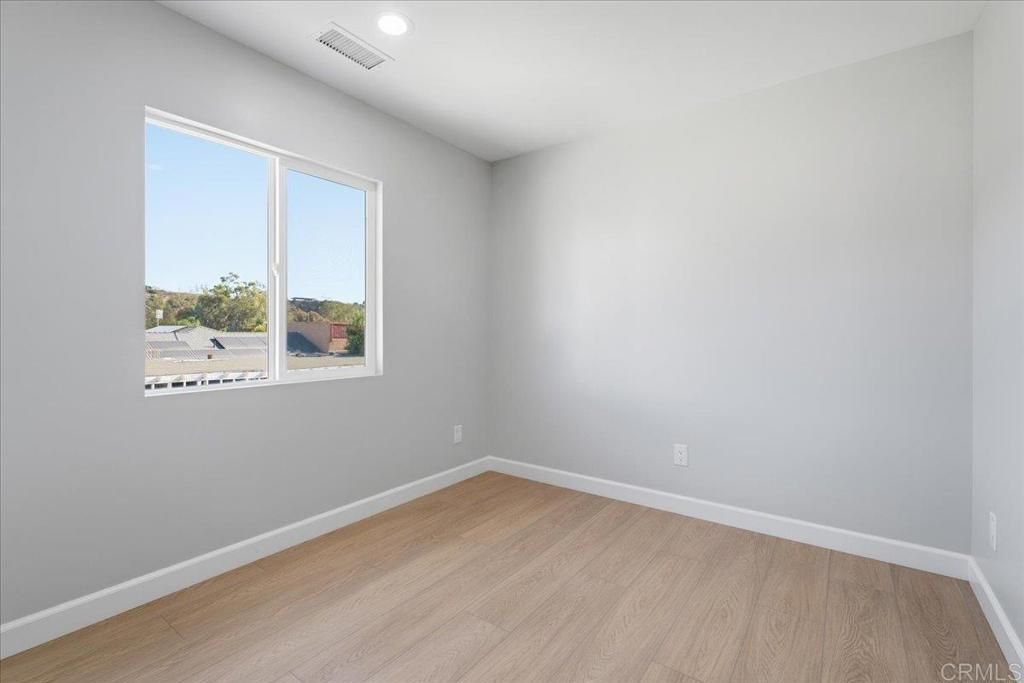 Image 26 of property listing at 1839 Rios Avenue 1 & 2, Chula Vista, CA 91911