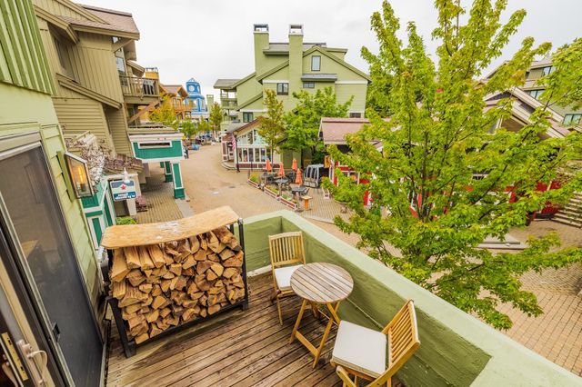 51 Village Square, Stratton, VT 05155