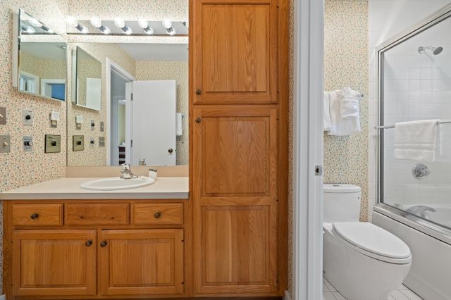 51 Village Square, Stratton, VT 05155