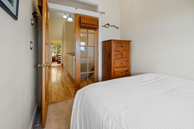 51 Village Square, Stratton, VT 05155