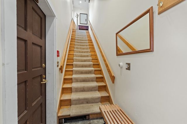 51 Village Square, Stratton, VT 05155