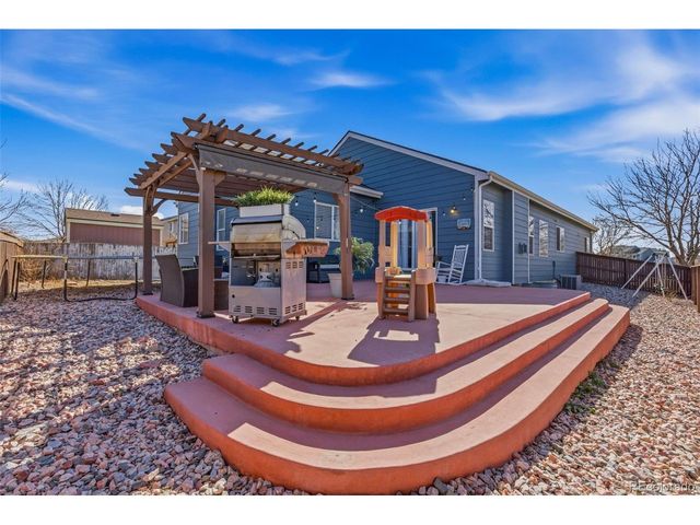 9727 Joliet Cir, Commerce City, CO 80022