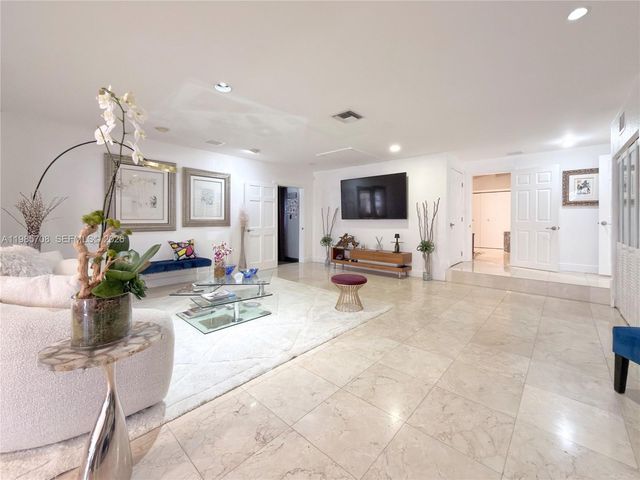 7925 SW 124th Street, Pinecrest, FL 33156