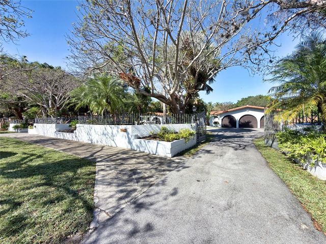 7925 SW 124th Street, Pinecrest, FL 33156