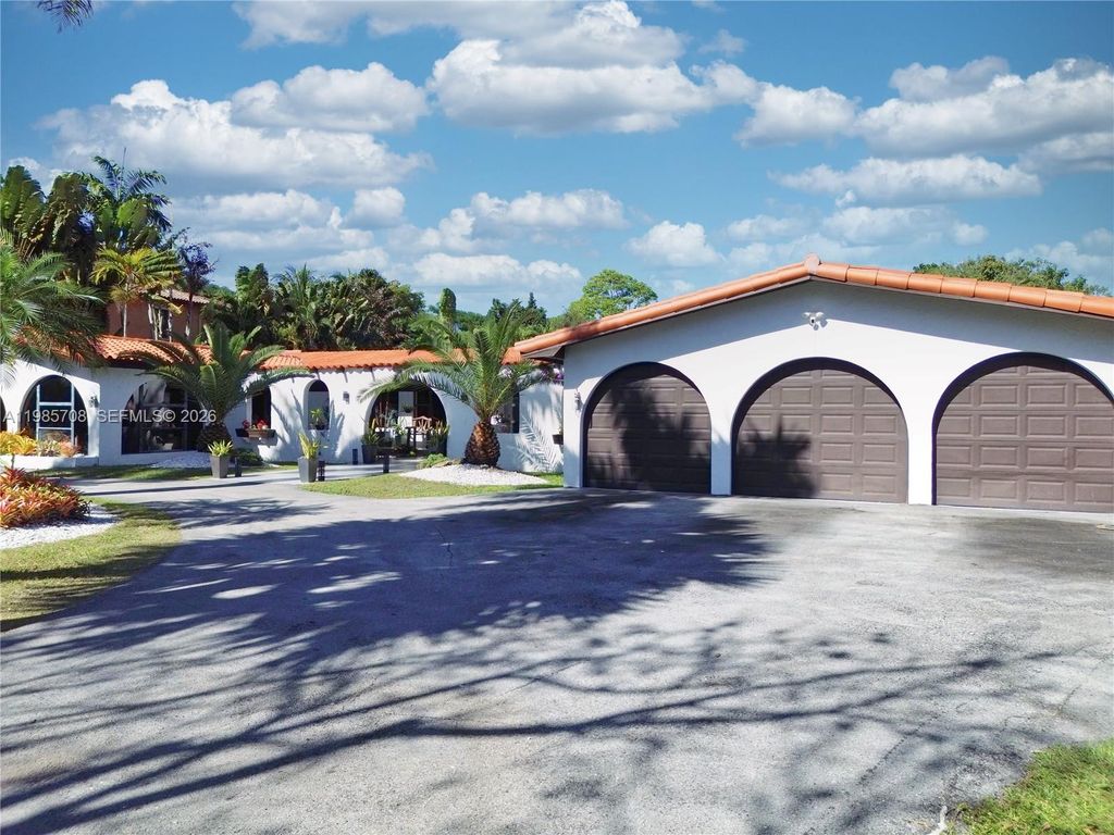 7925 SW 124th Street, Pinecrest, FL 33156