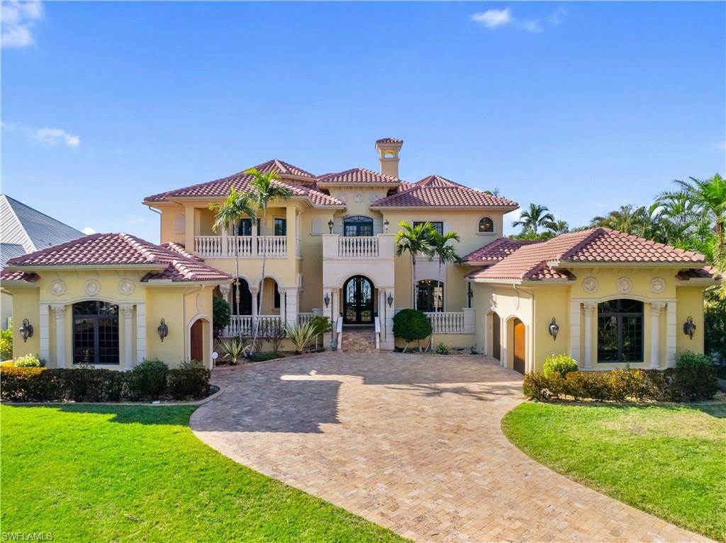 2704 Shriver DR, FORT MYERS, FL 33901 — photo 2