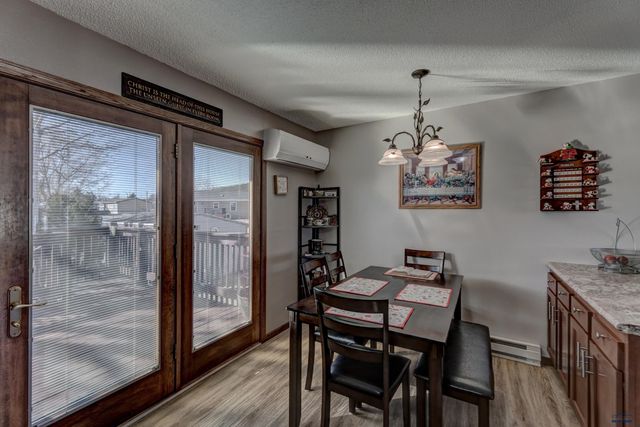 779 SEAHAWK DR, Rapid City, SD 57701