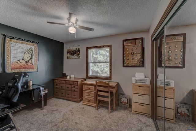 779 SEAHAWK DR, Rapid City, SD 57701