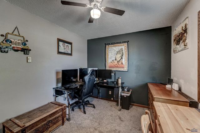 779 SEAHAWK DR, Rapid City, SD 57701