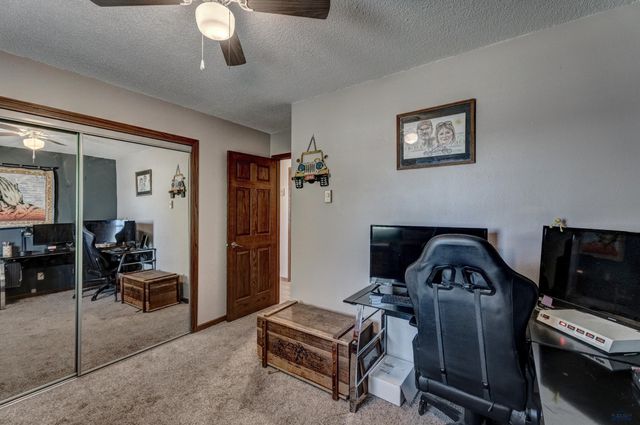 779 SEAHAWK DR, Rapid City, SD 57701