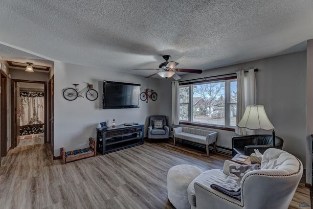 779 SEAHAWK DR, Rapid City, SD 57701