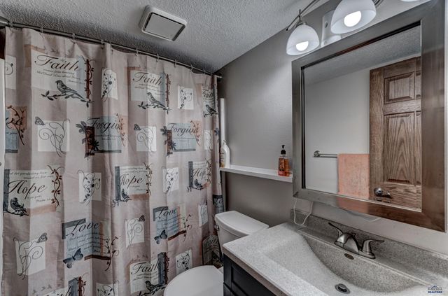 779 SEAHAWK DR, Rapid City, SD 57701