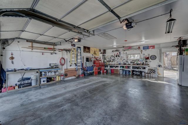 779 SEAHAWK DR, Rapid City, SD 57701